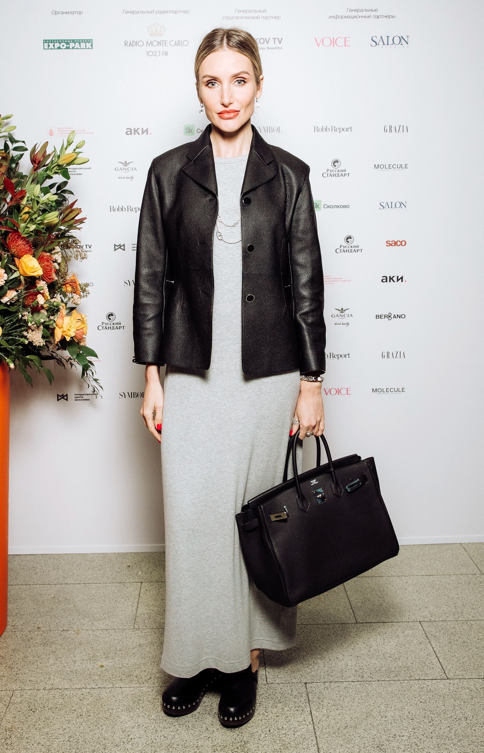 Анна Худоян на открытии 20-й ярмарки АРТ МОСКВА, 18 апреля 2023 г.