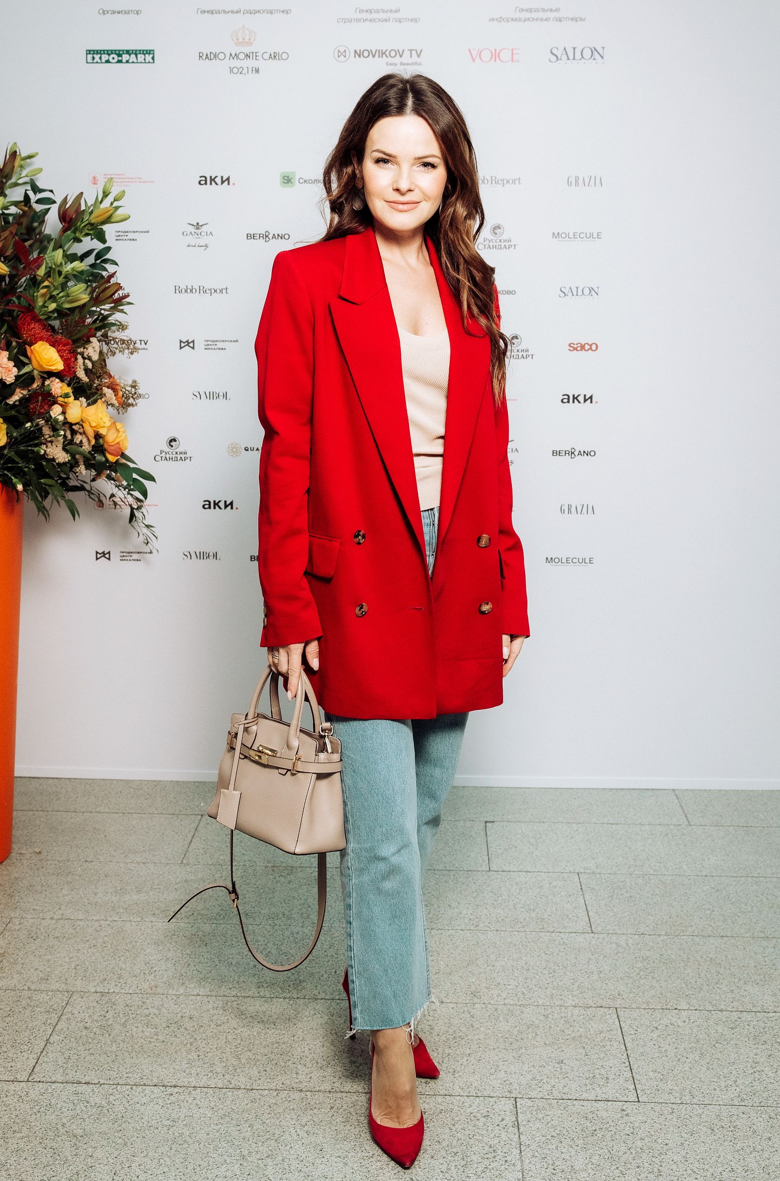 Анна Пескова на открытии 20-й ярмарки АРТ МОСКВА, 18 апреля 2023 г.