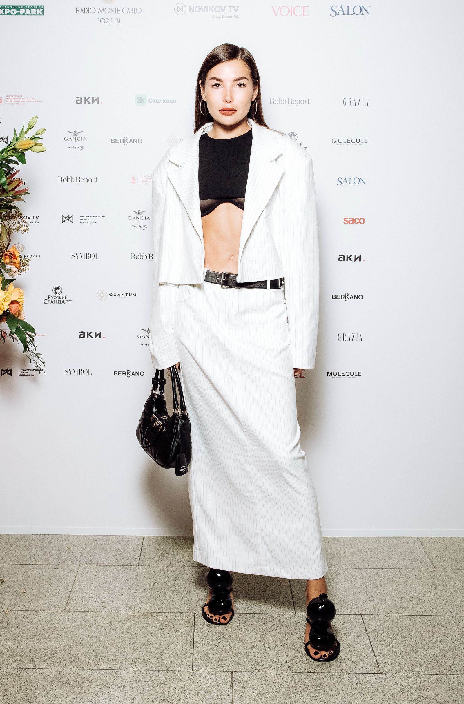 Карина Нигай на открытии 20-й ярмарки АРТ МОСКВА, 18 апреля 2023 г.