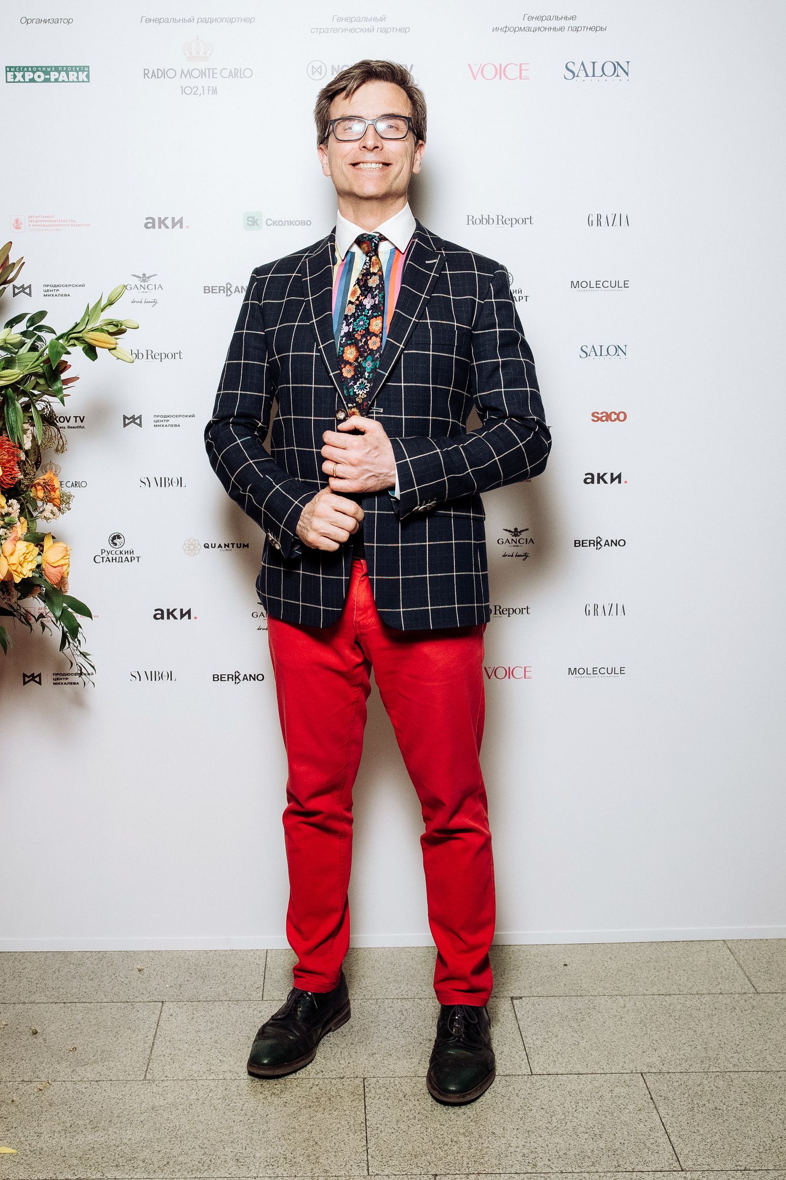 Майкл Гибсон на открытии 20-й ярмарки АРТ МОСКВА, 18 апреля 2023 г.