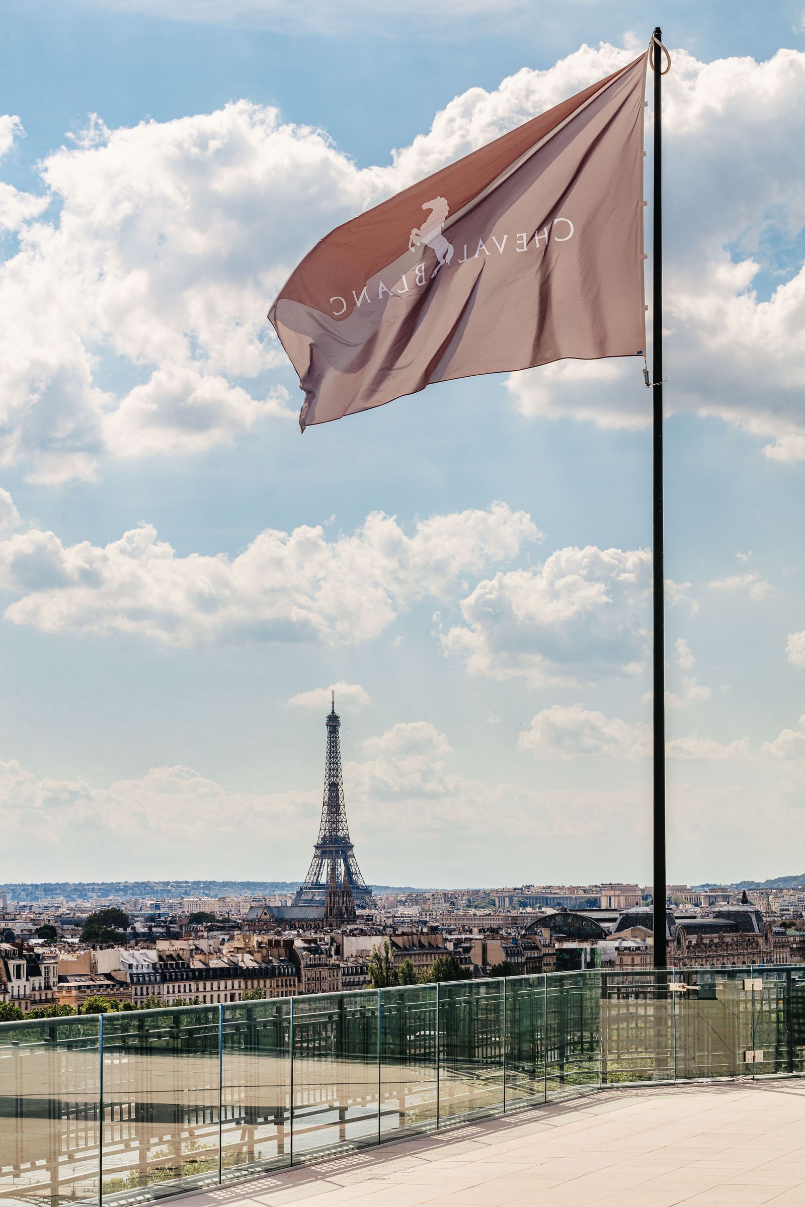 Яхта Dior Spa Cruise приглашает в бьюти-круиз по Сене, фото 3 Яхта Dior Spa Cruise приглашает в бьюти-круиз по Сене с 3 по 14 июля, фото 3