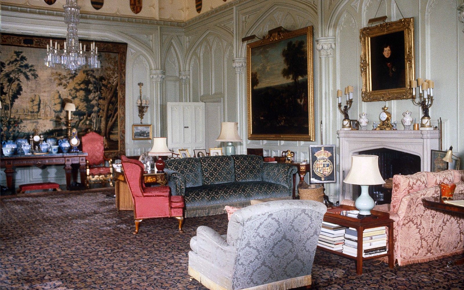 Центральная гостиная Royal Lodge