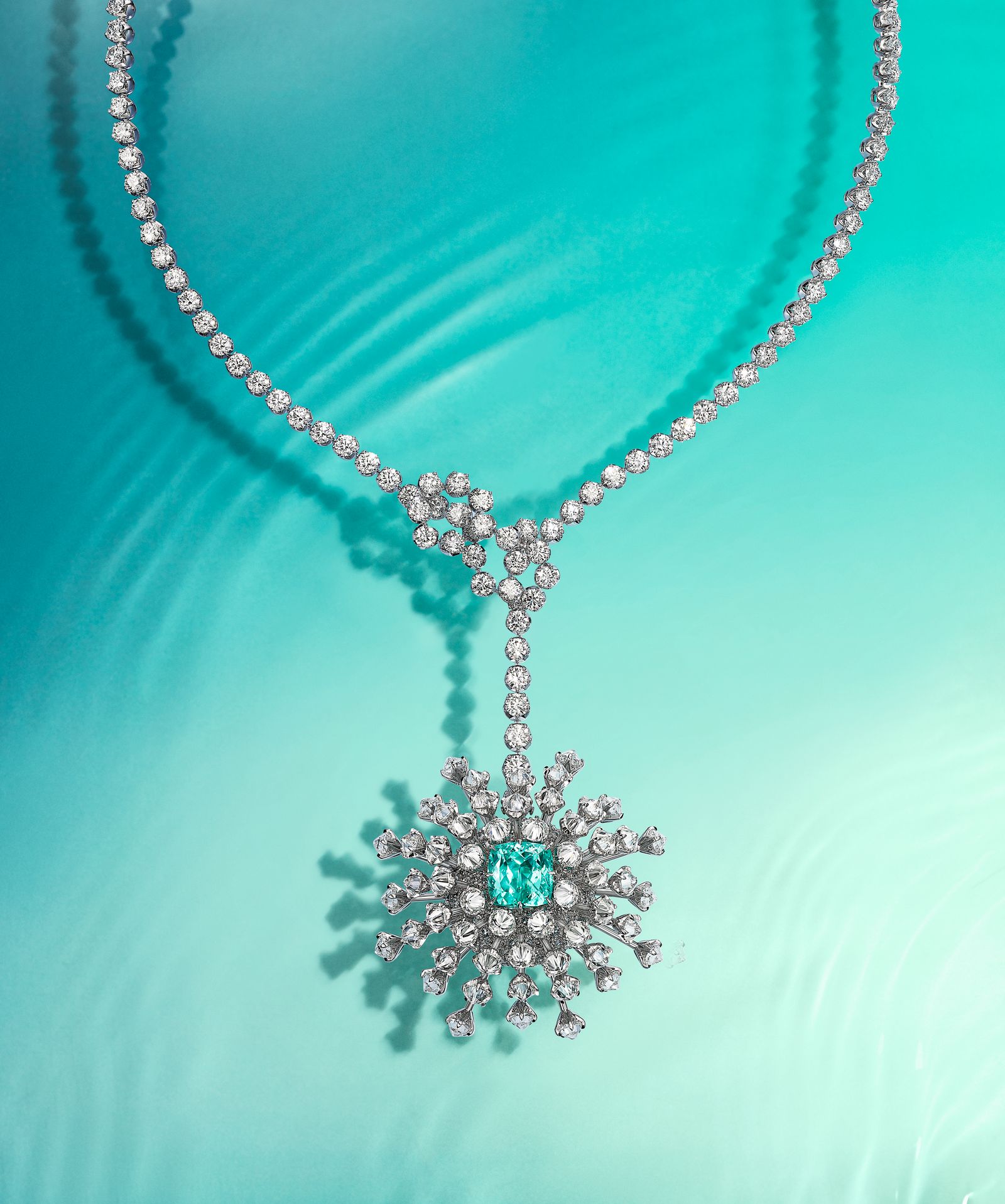 Колье Sea Anemone из коллекции Blue Book 2023