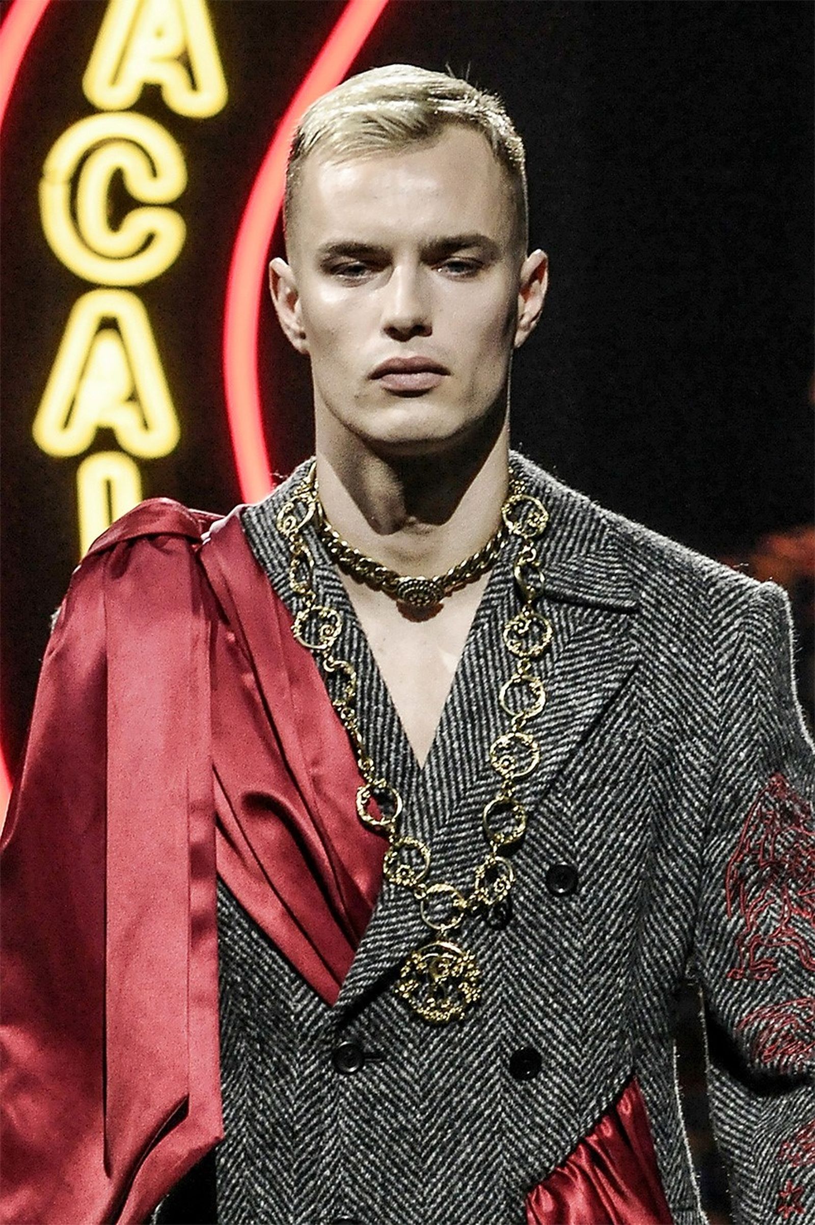 Шоу коллекции Moschino Fall/Winter 2019/20 и Pre-Fall 2019 в Риме, фото 7