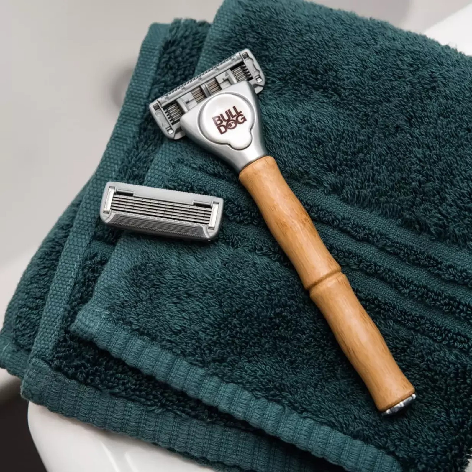 Original Bamboo Razor от Bulldog Skincare Новинки мужской косметики 2024: Bulldog Skincare