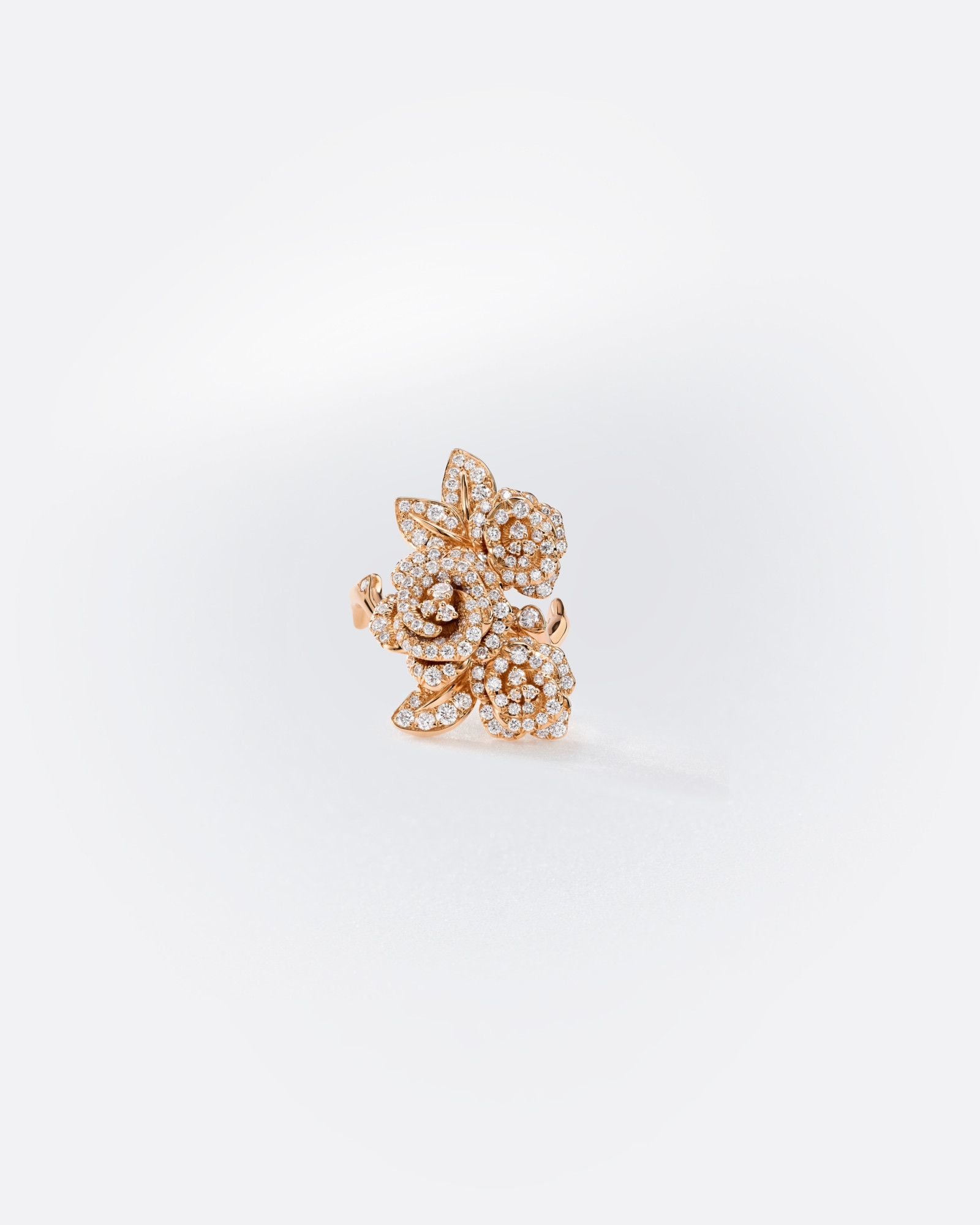 Rose Dior Bagatelle: кольцо из розового золота и бриллиантов