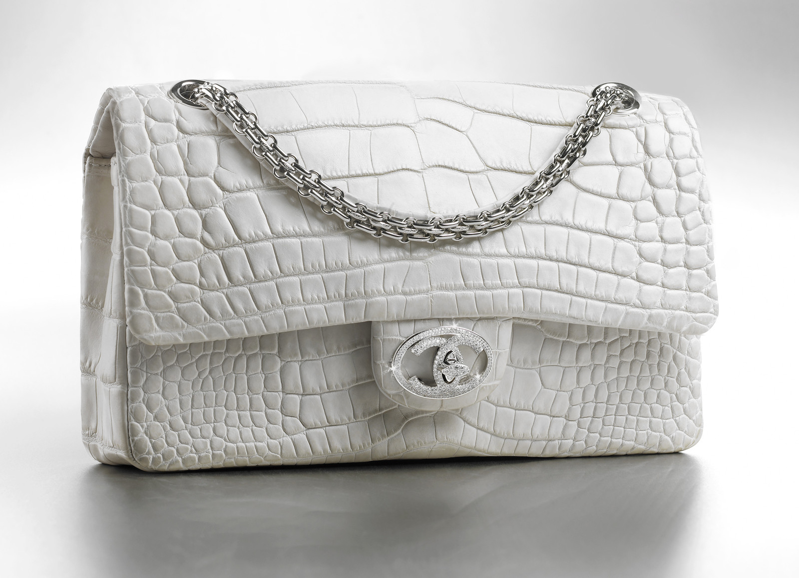 История сумки Chanel 2.55: модель «Diamond Forever»