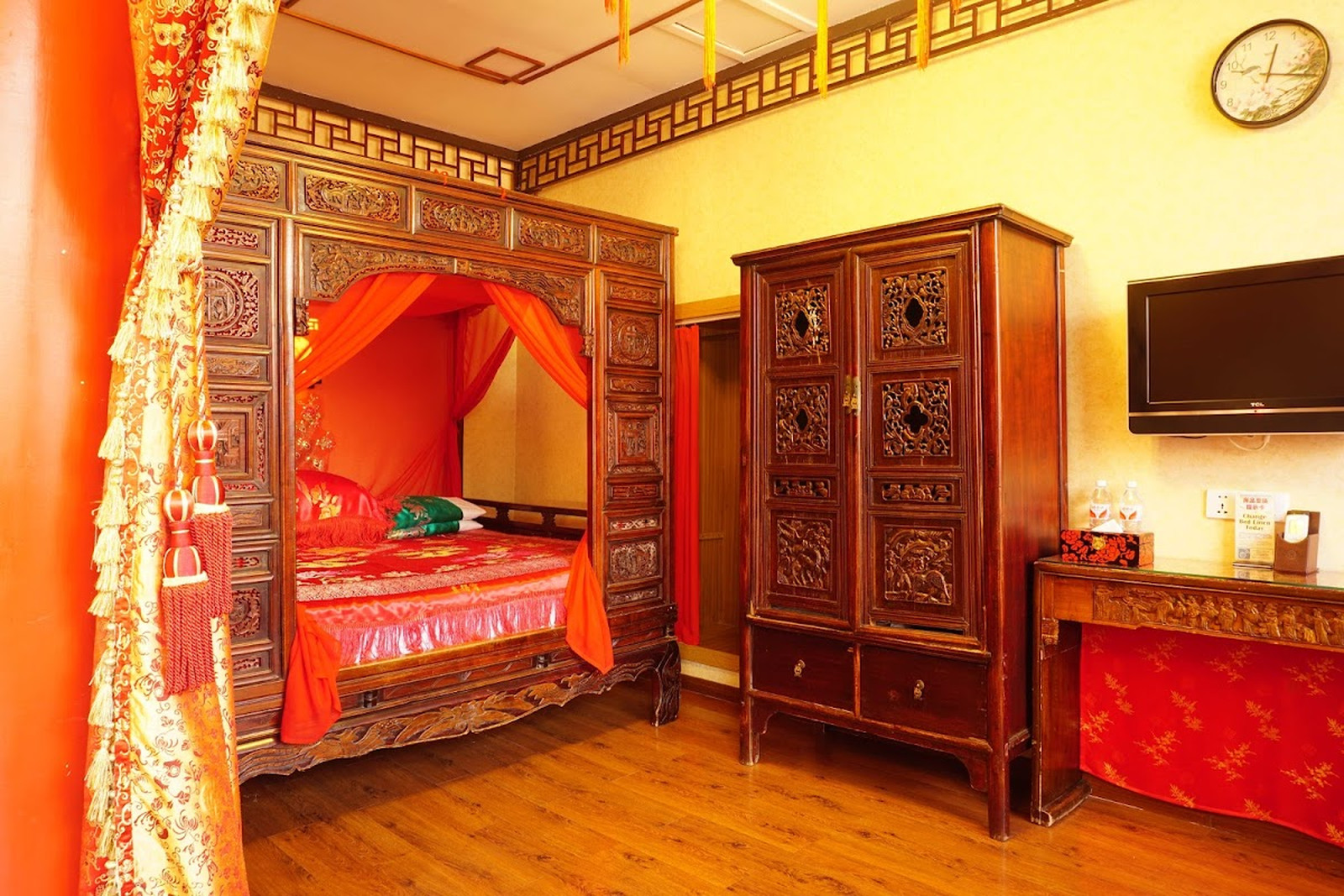 Отель Double Happiness Courtyard Hotel Beijing в Пекине
