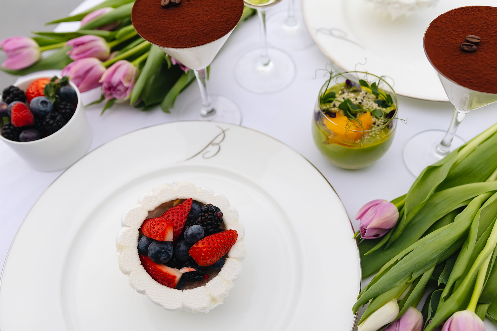 Подарки на 8 Марта: бранч в «Балчуге» Как удивить любимую 8 марта: бранч в отеле «Балчуг Кемпински Москва»