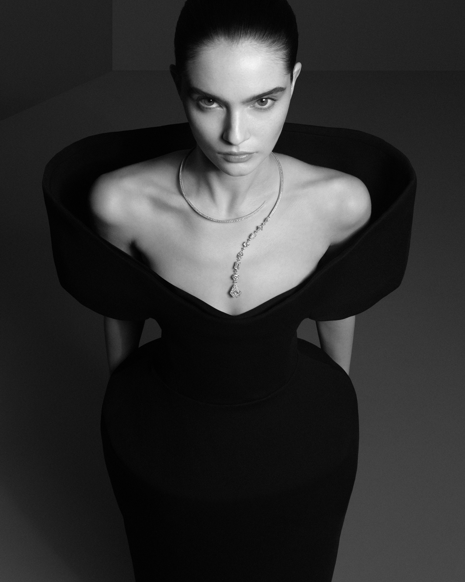 Ювелирные изделия «Фамилия: Бушерон, имя: Фредерик», колье Point d’Interrogation