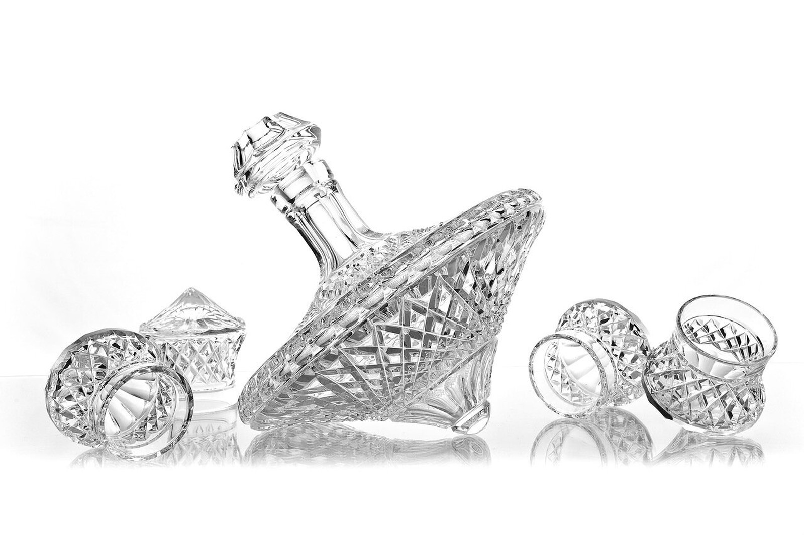 Выставка «Орбиты хрупких тел» в галерее Heritage в Москве, фото 3 Выставка современного художественного стекла: Александр Грызунов, «Карусель»